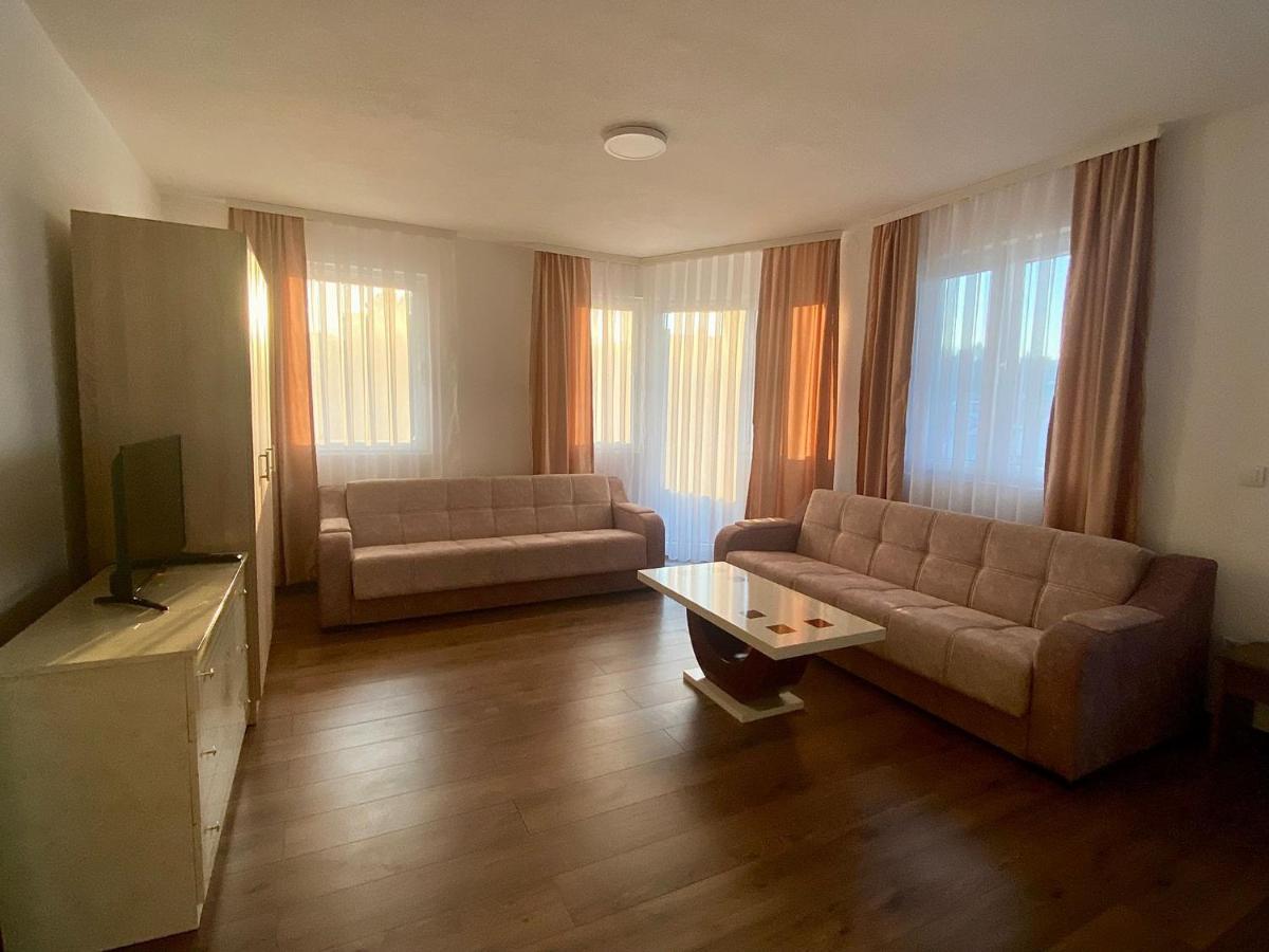 Vila Centar MB Bed & Breakfast Sjenica Luaran gambar