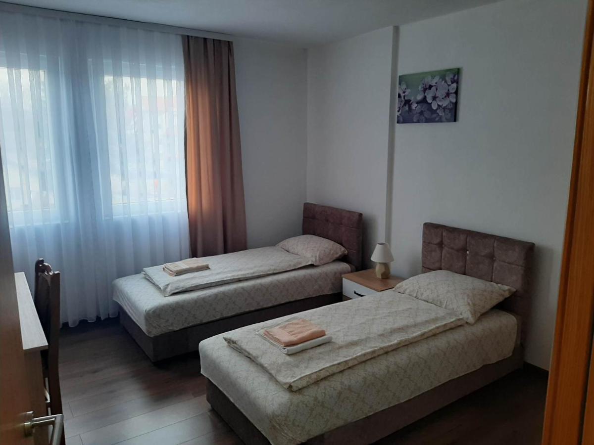 Vila Centar MB Bed & Breakfast Sjenica Luaran gambar